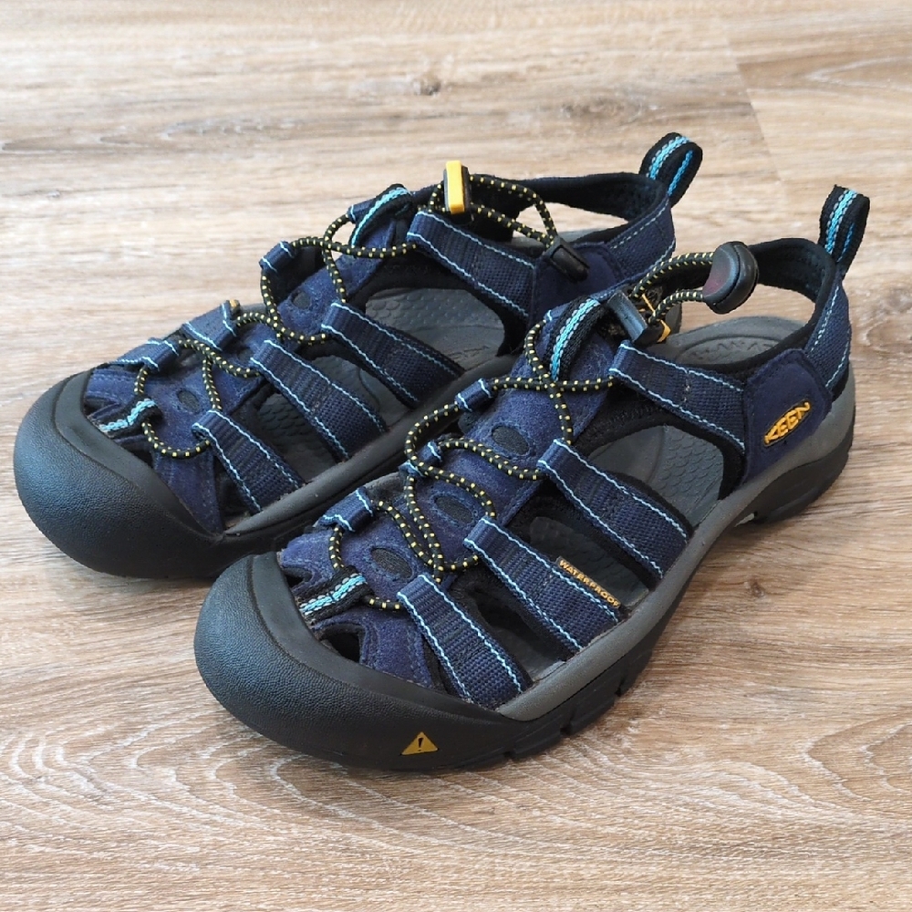 ❤️🌟⚡️💙Keen Midnight Blue💙 Adventure Sandals size 7.5❤️🌟⚡️💙